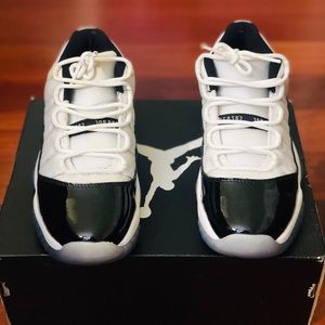 Jordan 11 low Concord